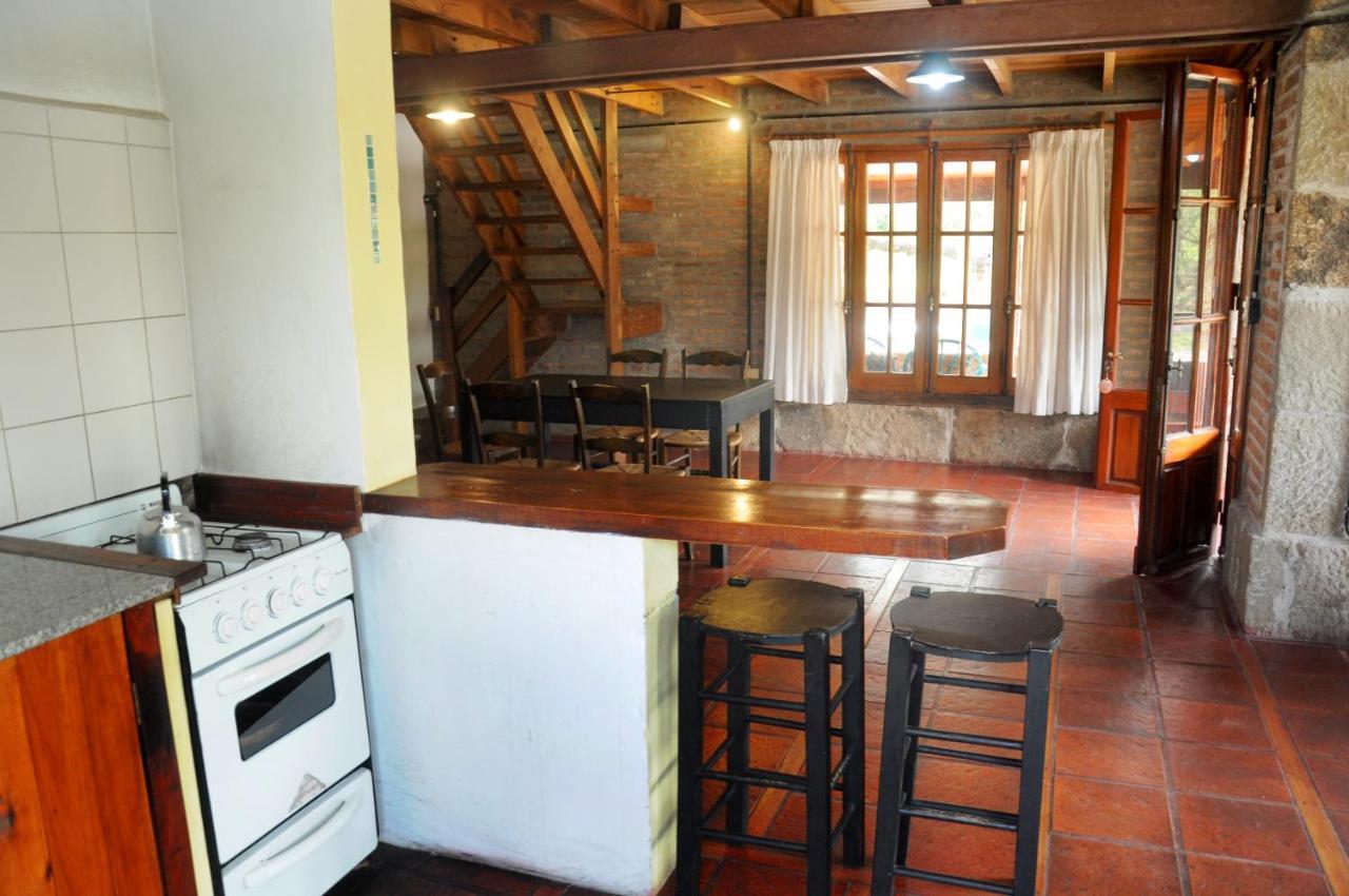 La Toma Complejo De Montana - Cabanas Y Habitaciones En Hosteria Mina Clavero Luaran gambar