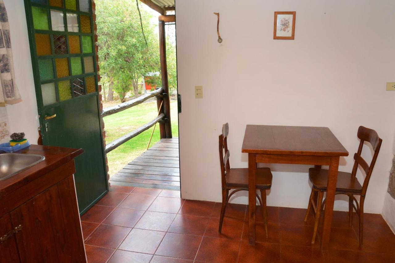 La Toma Complejo De Montana - Cabanas Y Habitaciones En Hosteria Mina Clavero Luaran gambar