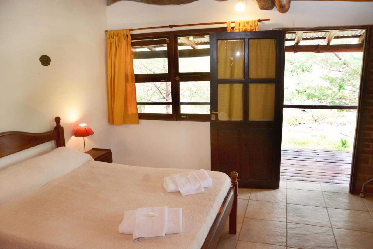 La Toma Complejo De Montana - Cabanas Y Habitaciones En Hosteria Mina Clavero Luaran gambar