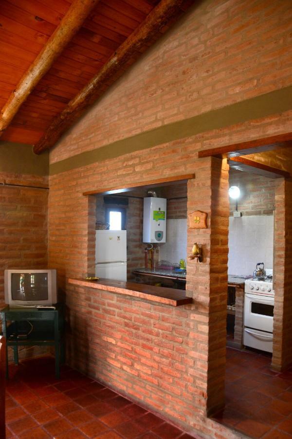 La Toma Complejo De Montana - Cabanas Y Habitaciones En Hosteria Mina Clavero Luaran gambar