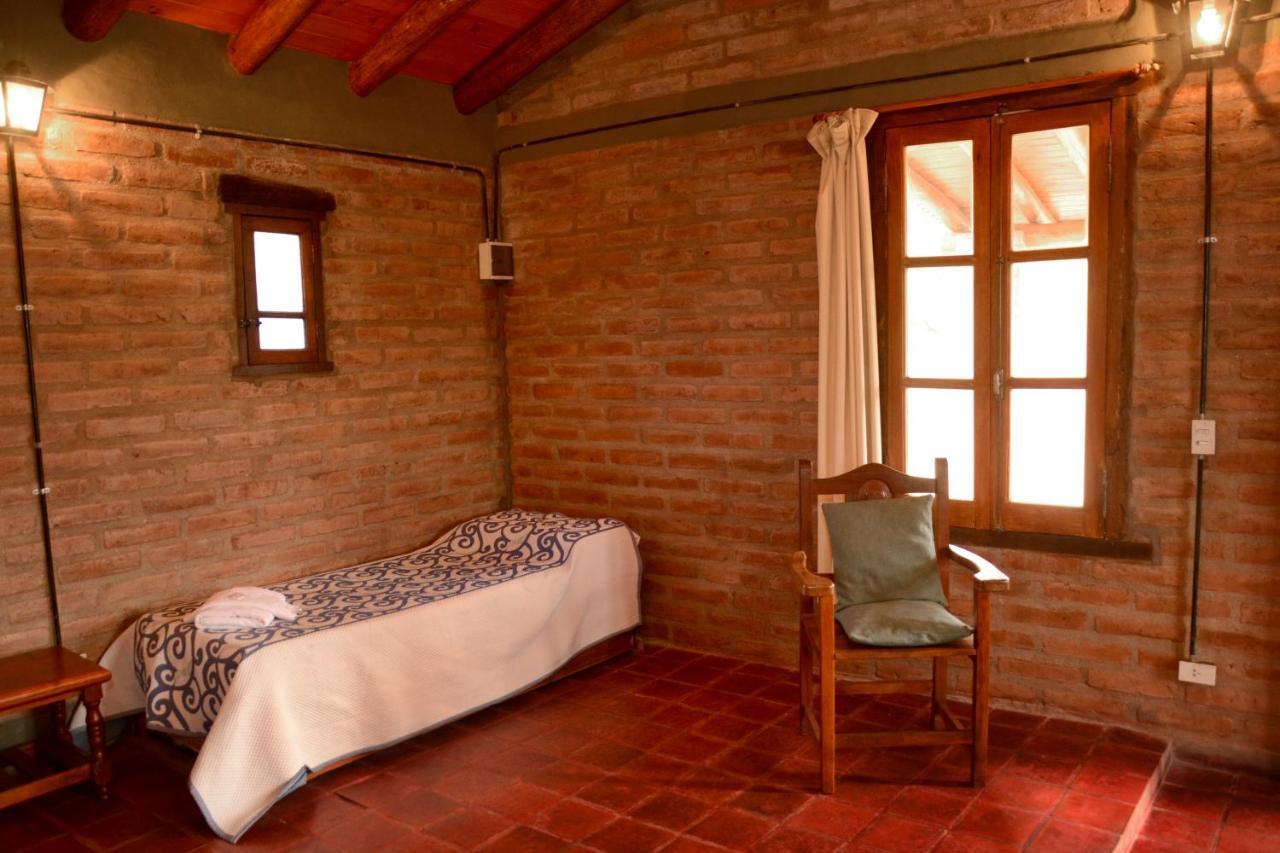 La Toma Complejo De Montana - Cabanas Y Habitaciones En Hosteria Mina Clavero Luaran gambar