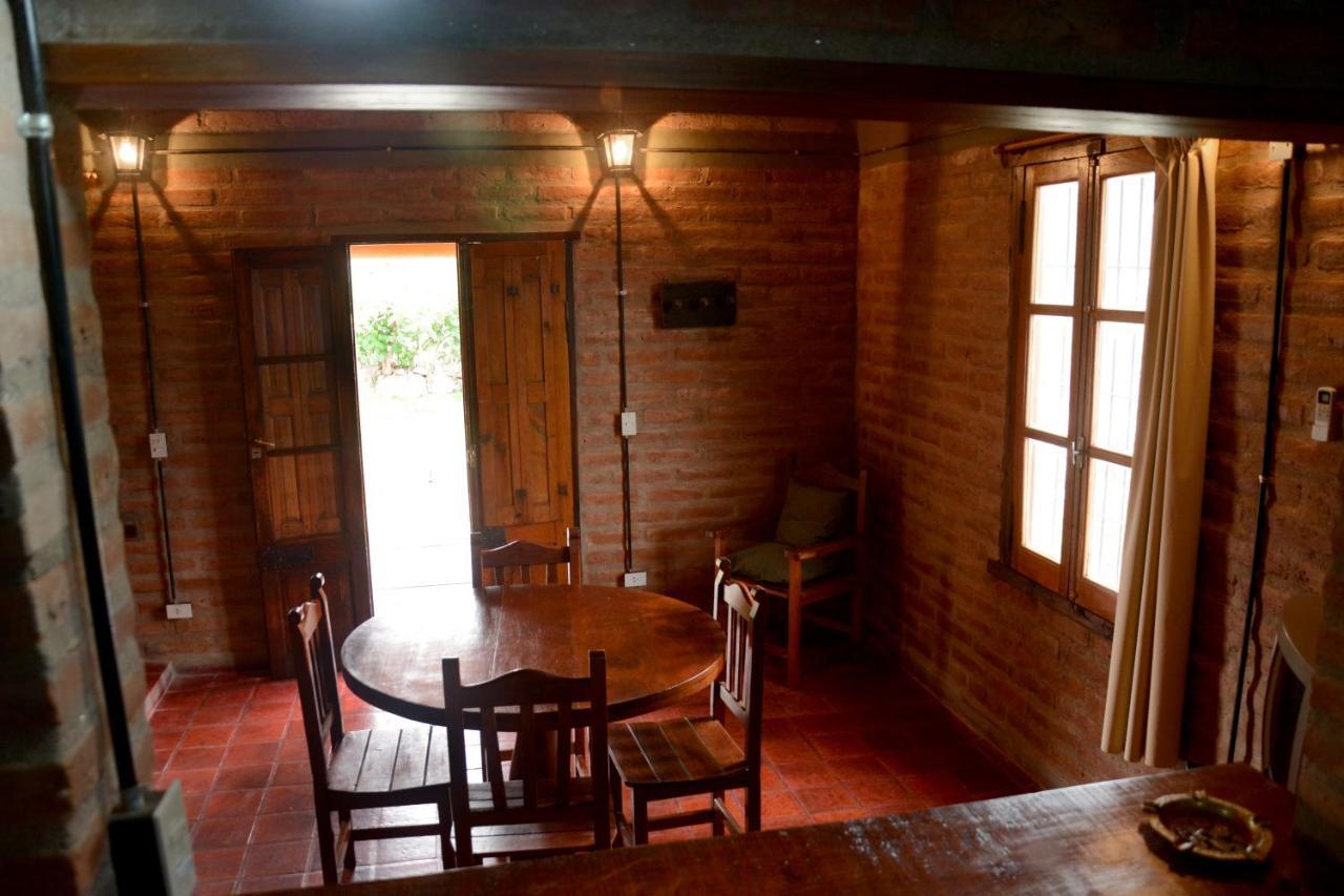 La Toma Complejo De Montana - Cabanas Y Habitaciones En Hosteria Mina Clavero Luaran gambar